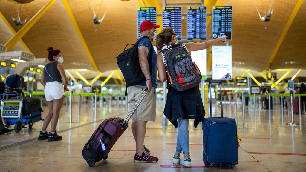French scale back holiday plans amid global tensions and inflation