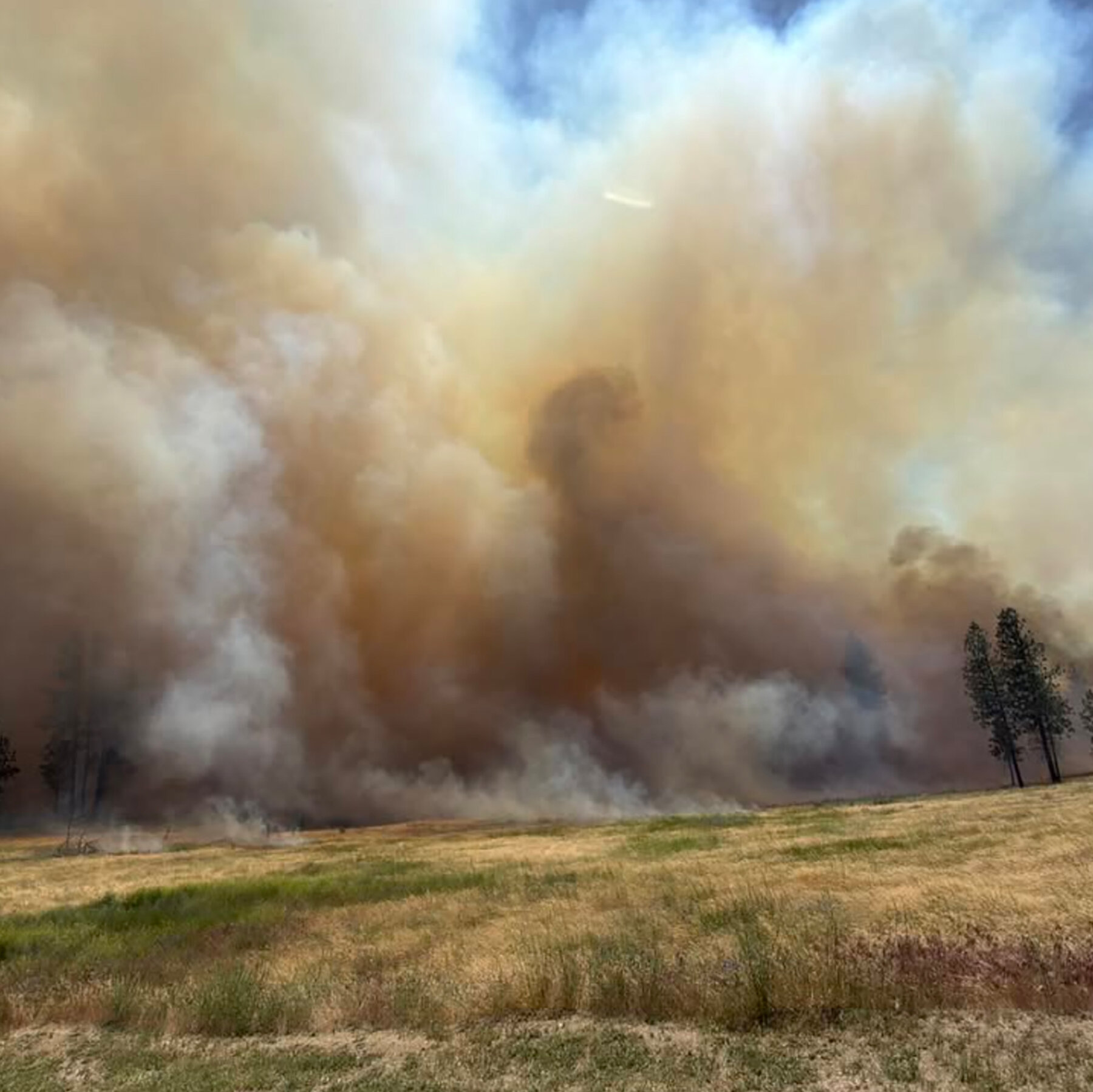 Wildfire in Washington State Prompts Evacuation Orders