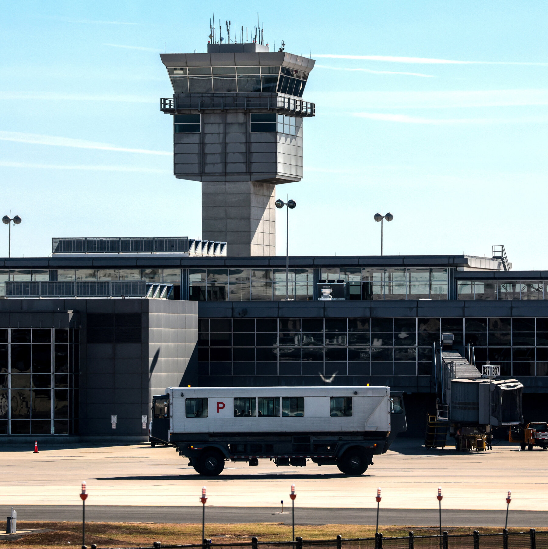 Dulles Airport’s Reviled ‘People Movers’ May Be Lurching Into the Sunset