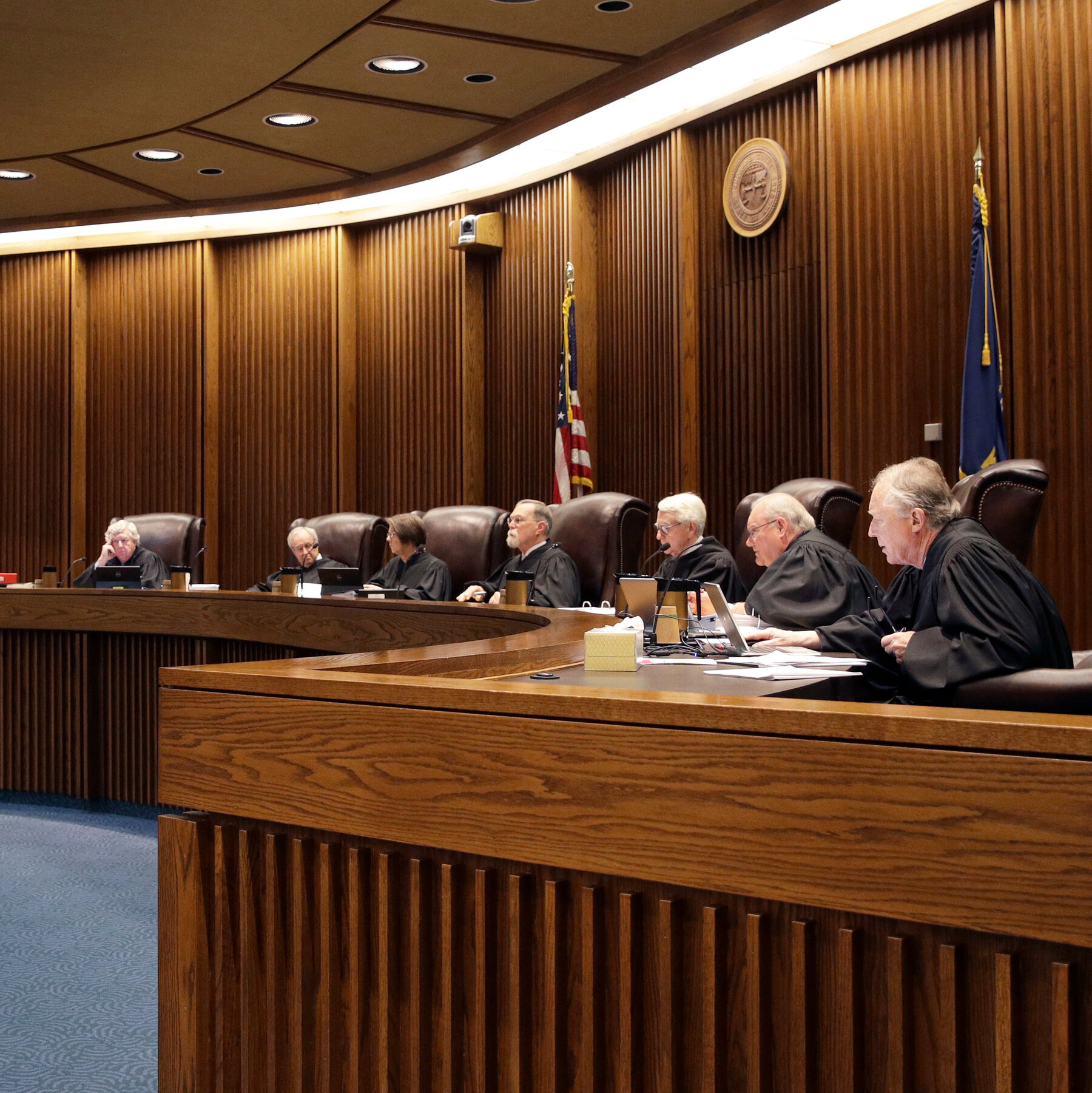 Kansas Voters Crush a Measure to Elect Supreme Court Judges