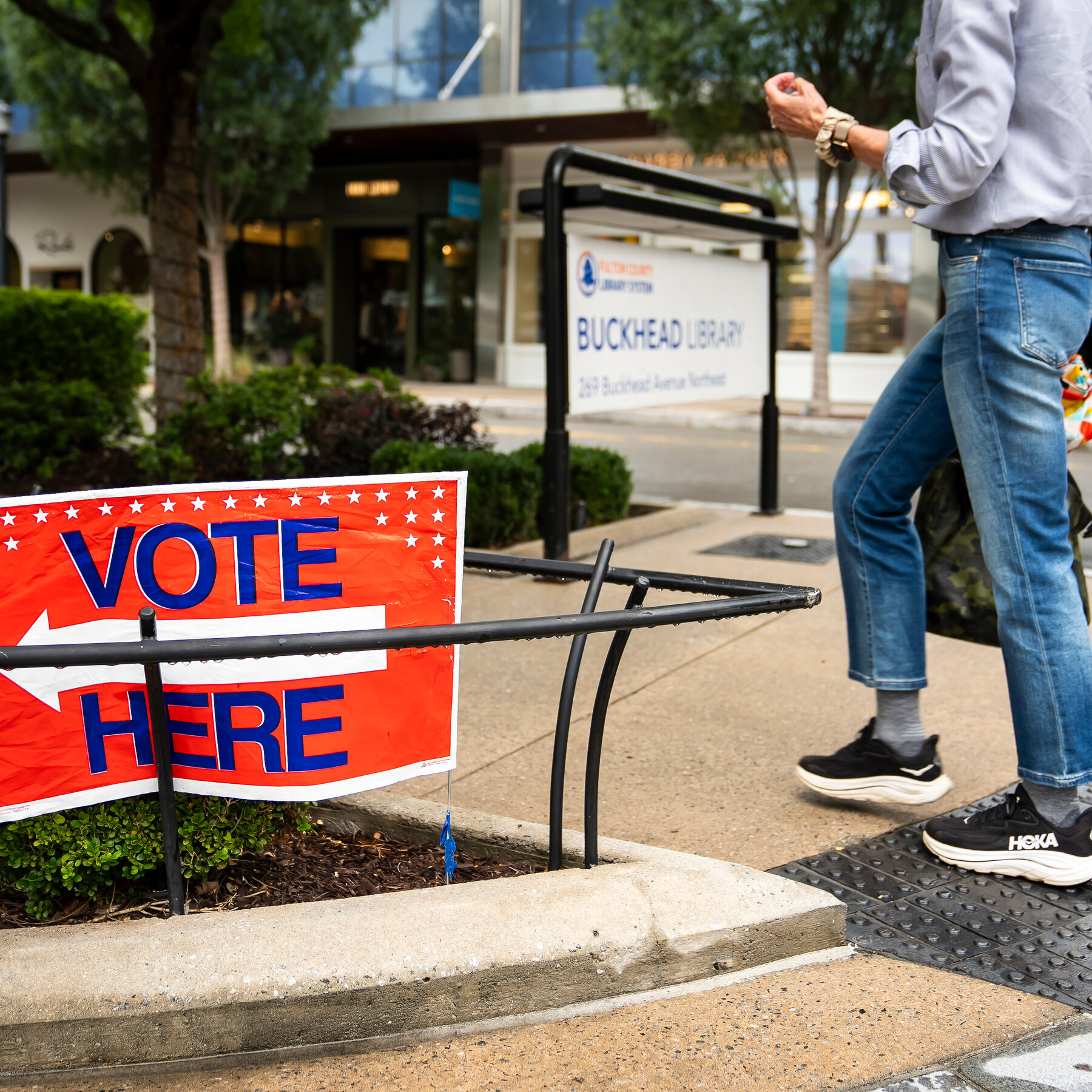 How Republicans and Democrats see their advantages in the midterms.