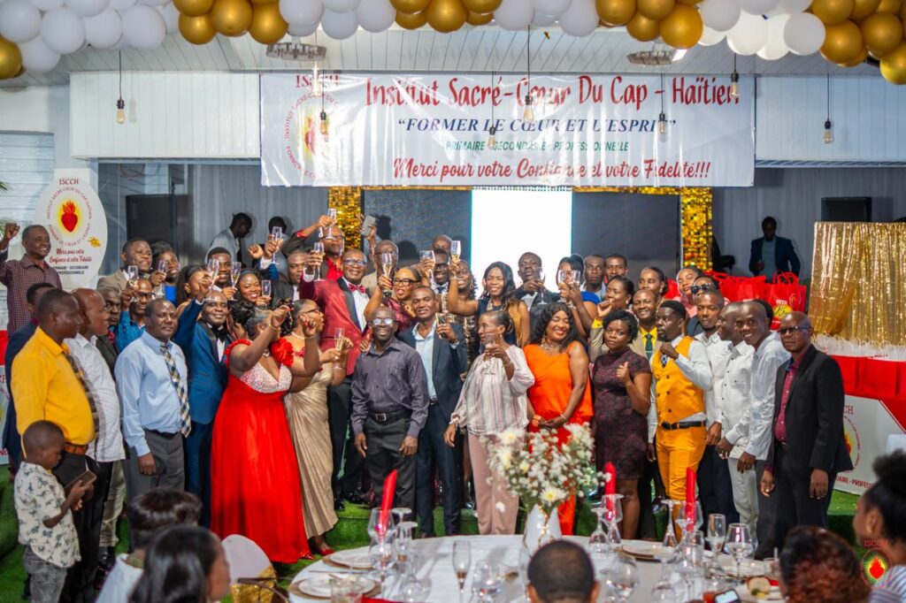 L’Institut Sacré-Cœur du Cap-Haïtien célèbre ses 25 ans entre reconnaissance, émotion et hommage aux enseignants
