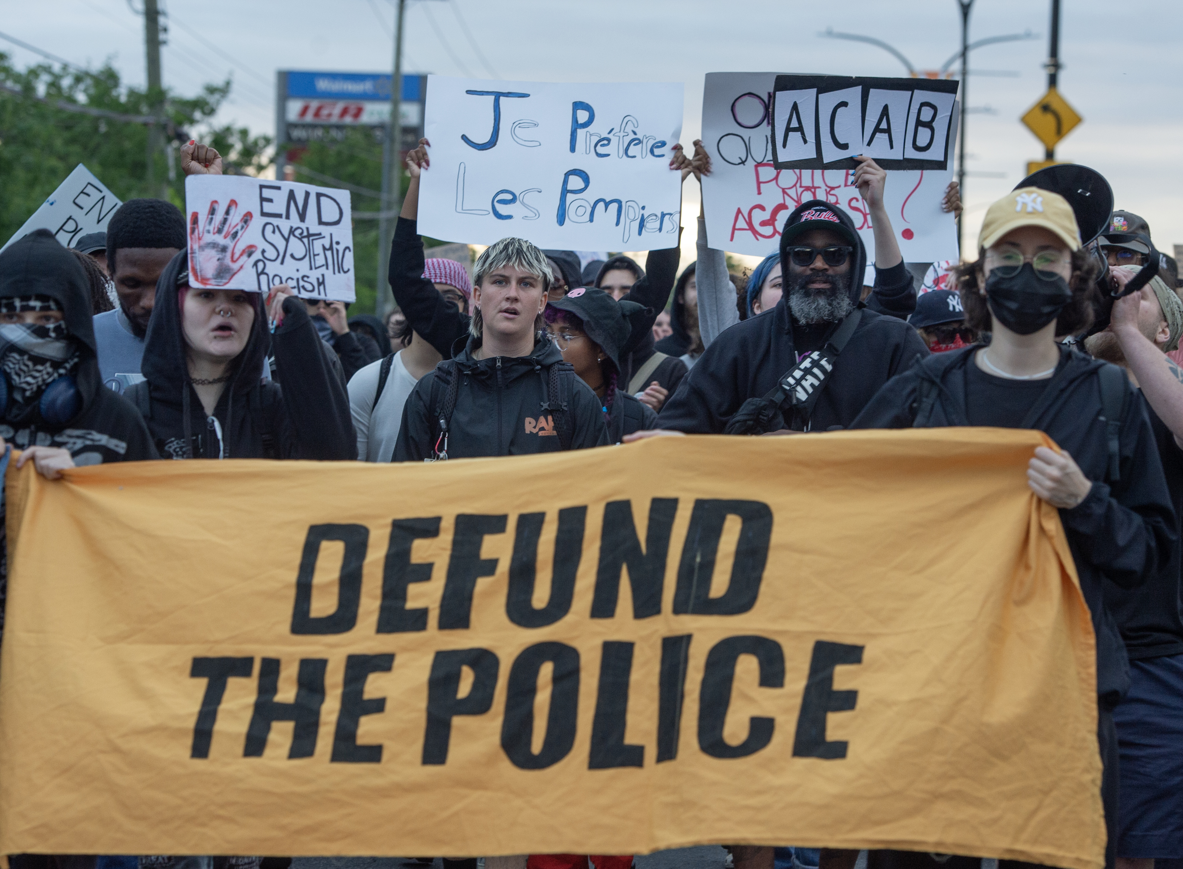 5 things to know about police fines for insults in Quebec