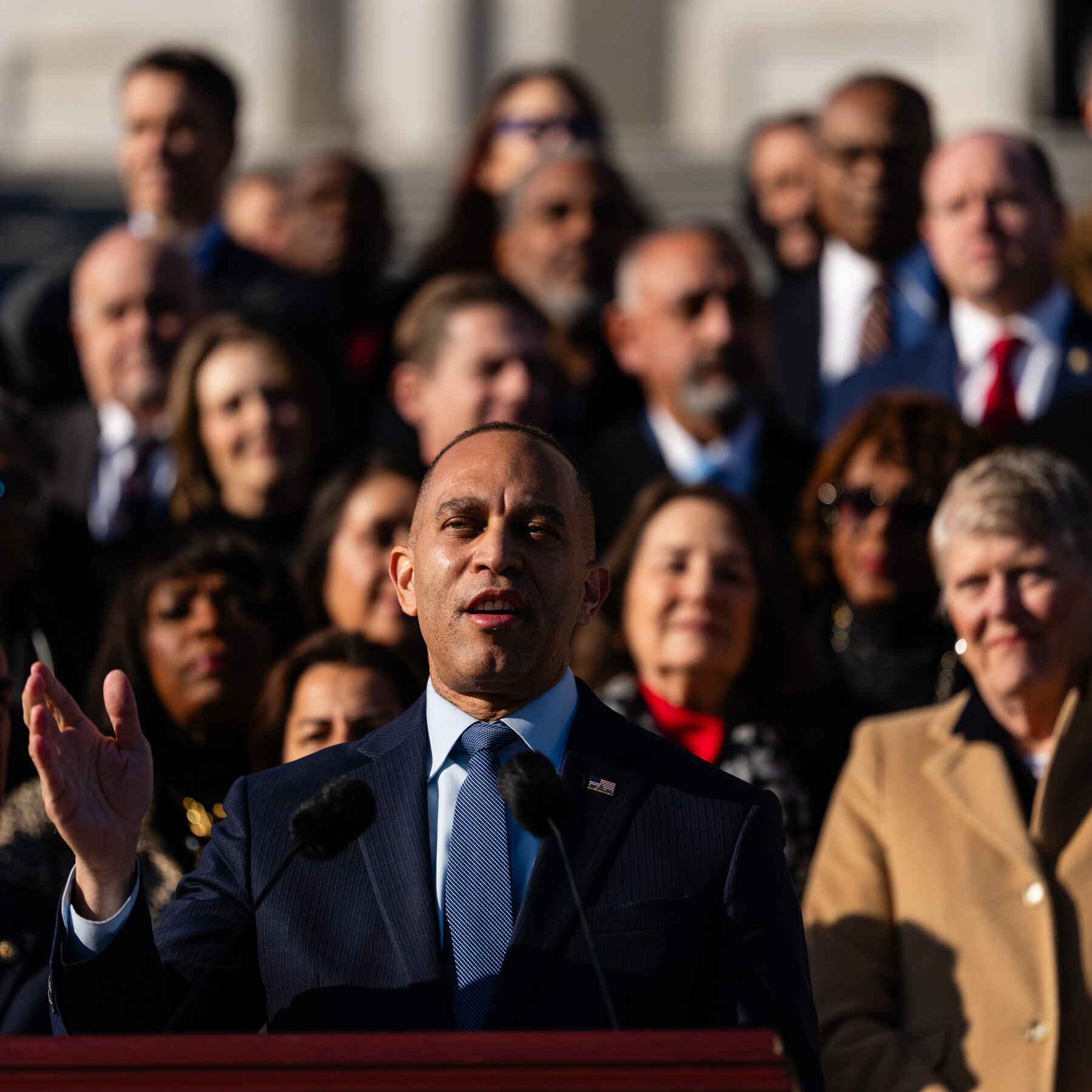Jeffries Faces Steep Test as Far Left Builds Strength in Congress